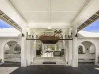 Mantra PortSea Hotels in Port Douglas