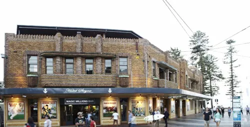 Stay at Hotel Steyne