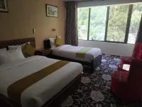 Hunza Grand Motel Hotel di 