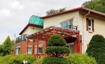 Danyang Fragrant Tree Pension
