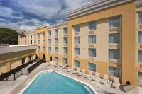 La Quinta Inn & Suites by Wyndham Lynchburg at Liberty Univ. Hotels in Lynchburg