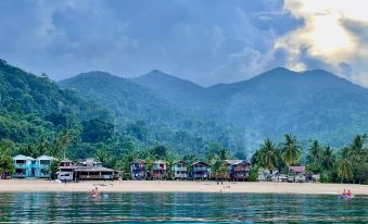 Beach Shack Chalet