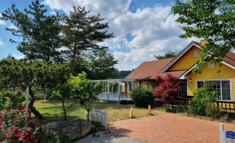 Gyeongju Haruhan Team Pool Villa Paradise Pension