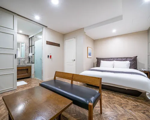 Bundang Carlton Hotel dekat Jeongja-dong