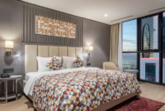 Billionaire Ramada Plaza by Wyndham Batumi فنادق في 