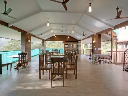 Sharavathi Adventure Camp by Jungle Lodges Отели в г. Sagar Taluk