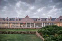 Blue Bay Lodge