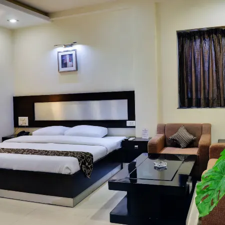 Hotel Shanti Palace