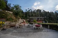 Skywood Resort Hotels in Waknaghat