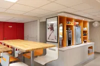 Premiere Classe la Ville du Bois