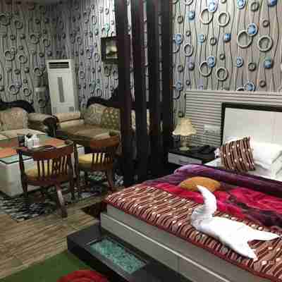 Hotel Taj Rooms