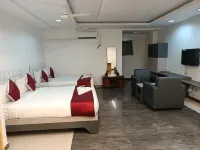 Hotel Blue Moon