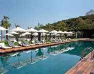 Caja by Maxx Royal - Luxury