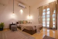 Woodpegger by the Beach, Mandrem Hotels in North Goa