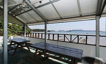 1. 갯여울펜션..