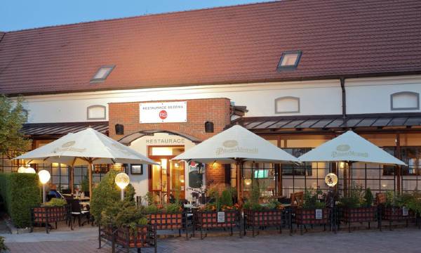 Hotel Chvalská Tvrz