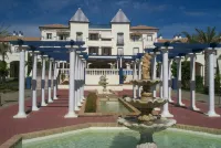 Aptos. Leo San Bruno I-II Hotels in Isla Canela