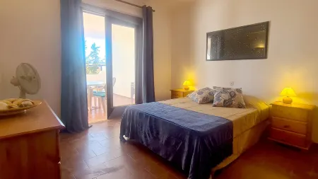 Albufeira Balaia Mar e Sol Отели рядом с достопримечательностью «Pine Cliffs Golf Course»