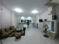 Homestay Family Syariah Hotels in Lamongan