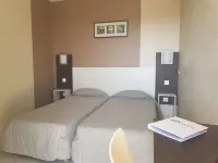 Brit Hotel Essentiel Sète / Balaruc Hotels in Montbazin