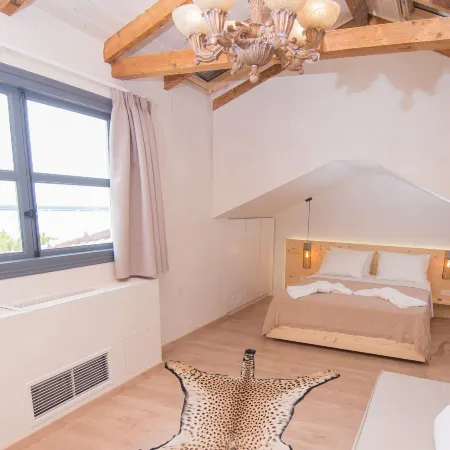 Panellinion Luxury Rooms