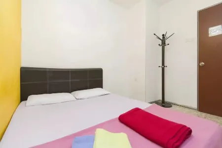 Cocoa Mews Cafe and Homestay