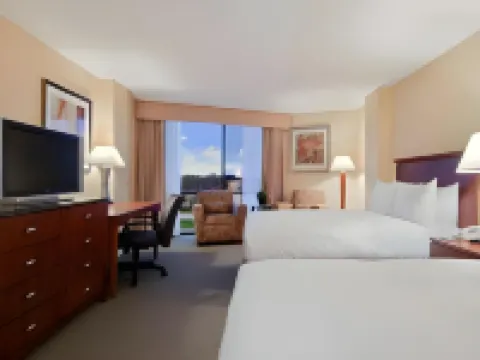 ฮิลตัน อาร์ลิงตัน