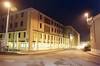 Hotel Roxy Plaza Hotels in der Nähe von Villa Negri, Meneguzzi, Bolla, detta "Ca' dell'Ora"
