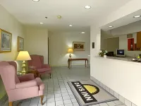 Days Inn by Wyndham Fremont Hotels in Fremont