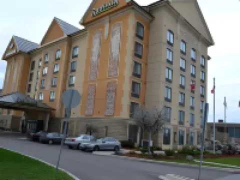 Radisson Toronto Airport West Hotels near Mississauga Convention Centre