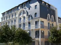 Brit Hotel de Grignan Vichy Hotels in Vichy