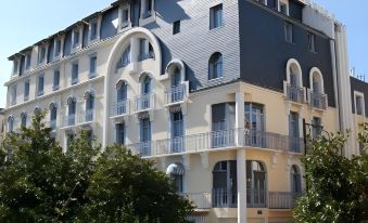 Brit Hotel de Grignan Vichy