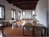 Azores Youth Hostels - Pico - breakfast
