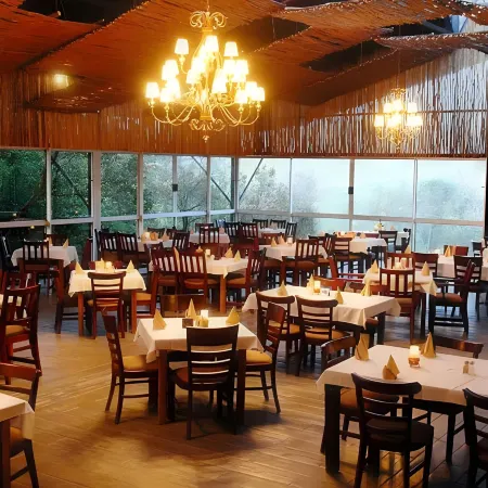 Riverstone Lodge