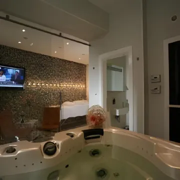 LH Vintage Design Hotel Sax Отели рядом с достопримечательностью «Крепость Пражский Град»