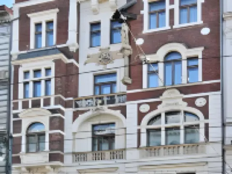 Art House Apartments by Adrez