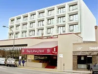 The Royal Anne Hotel Hotels near Kelowna Downtown Marina