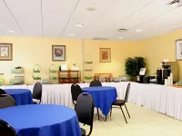 Residence & Conference Centre - Brampton Hotels in Brampton