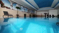 Hilton Sibiu - Pools