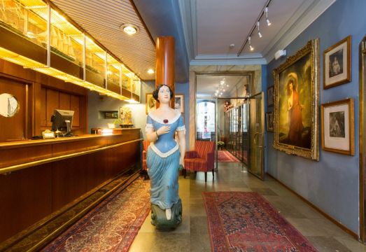 레이디 해밀턴 호텔 조식당