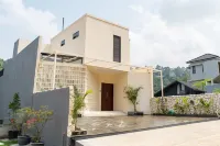 Lavender Rooftop Villa 3 Bedrooms with a Private Heated Swimming Pool Отели в г. Cimenyan
