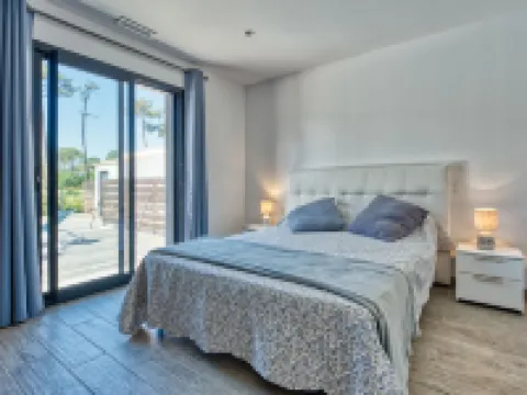 Les Alyzés Hotels in 