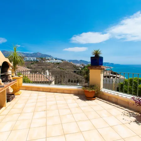 Lily Hotele w: Torrox
