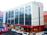 熱姆丘任娜酒店 鄰近富尼库拉尔的酒店