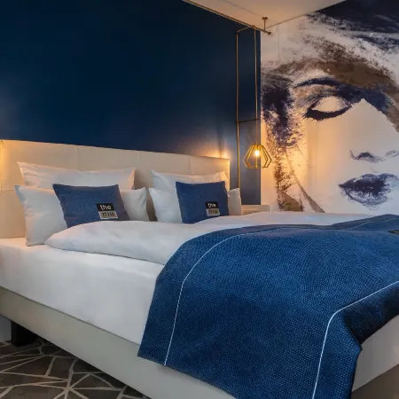 Holiday Inn - the niu, Ridge Halle Central Station by IHG