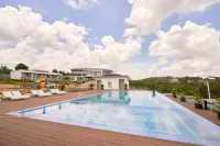 The Pine Mansion - Pools