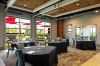 Hotel Indigo TUSCALOOSA DOWNTOWN by IHG - Parkplatz