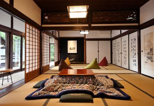 1. 카사 미야마..