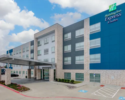 Holiday Inn Express & Suites DALLAS – PLANO NORTH by IHG Hotels in Collin County