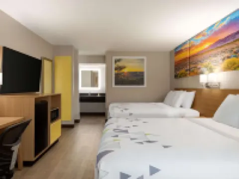 Days Inn by Wyndham Covington Hotels in Covington